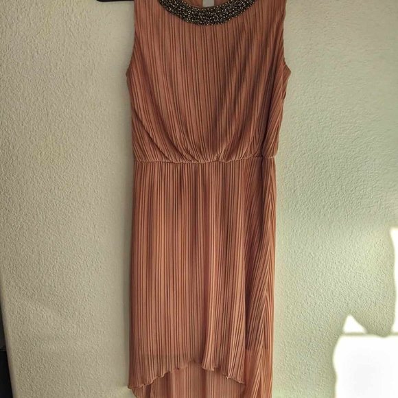 Forever 21 Dusty Rose Flowy Midi Dress. M - Picture 6 of 7